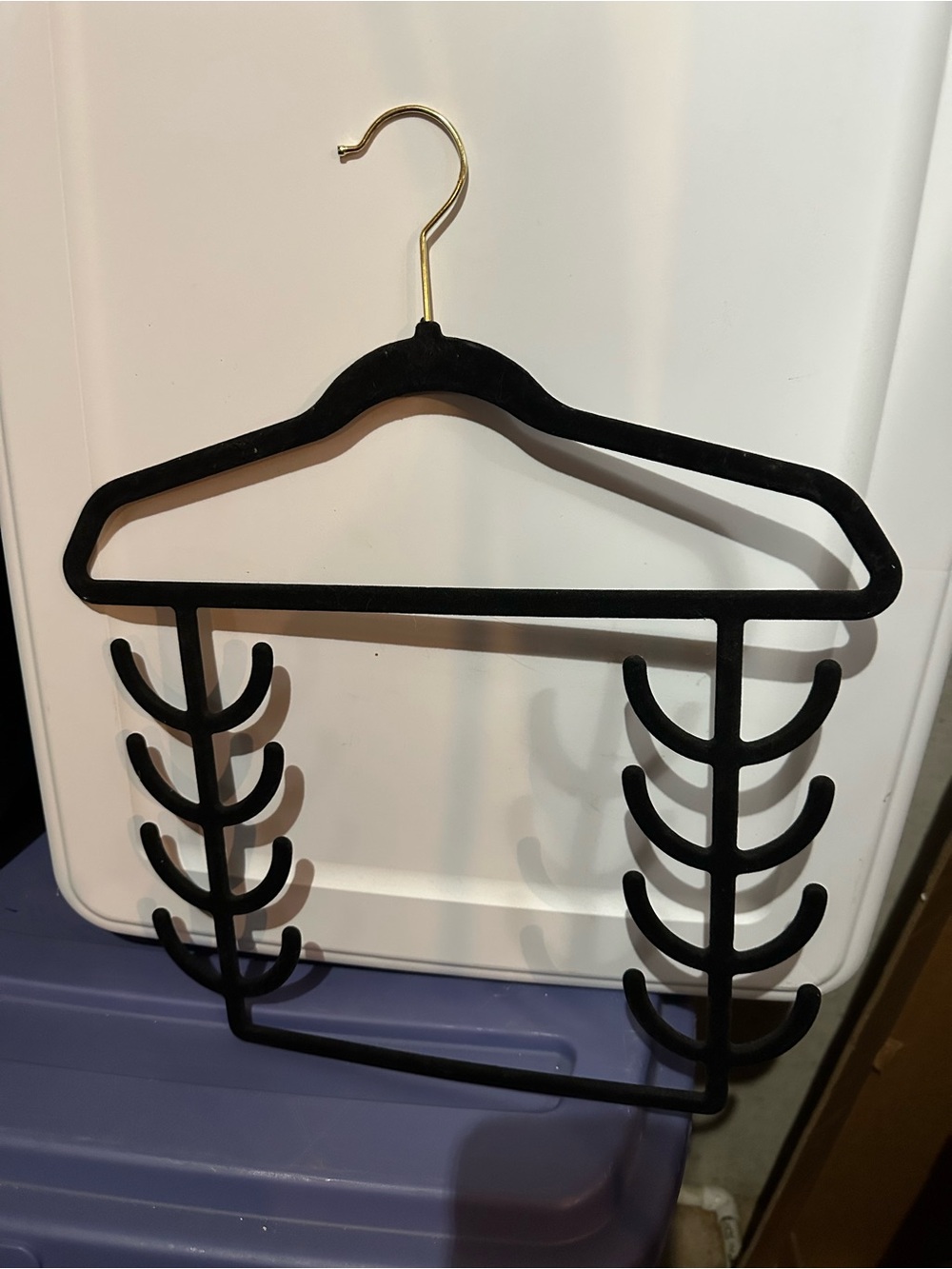 Velvet Multi-Scarf & Belt Hanger - Black
